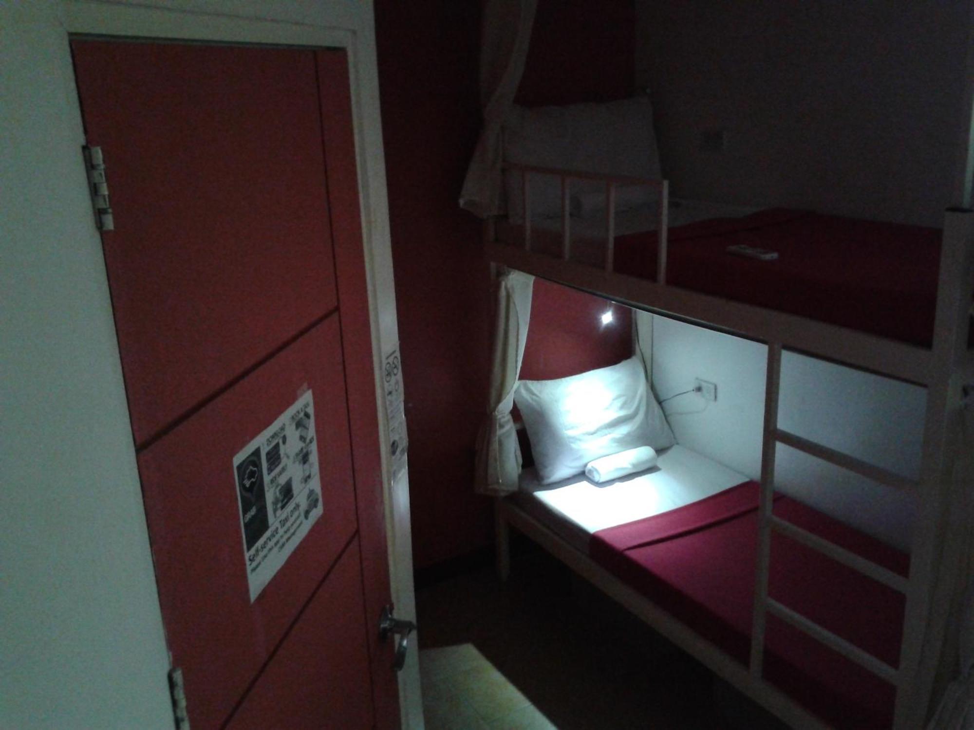 Mandaluyong Crossroads Hostel Manila חדר תמונה