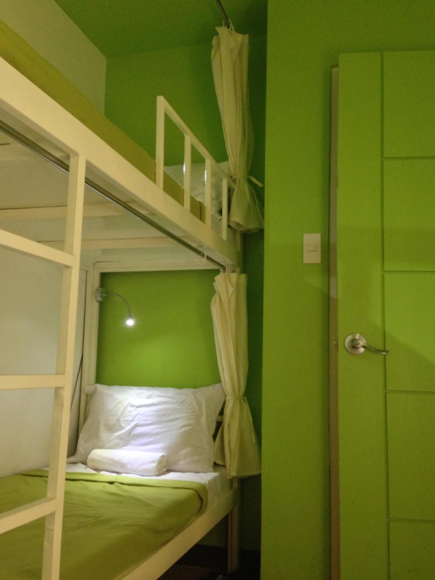 Mandaluyong Crossroads Hostel Manila חדר תמונה