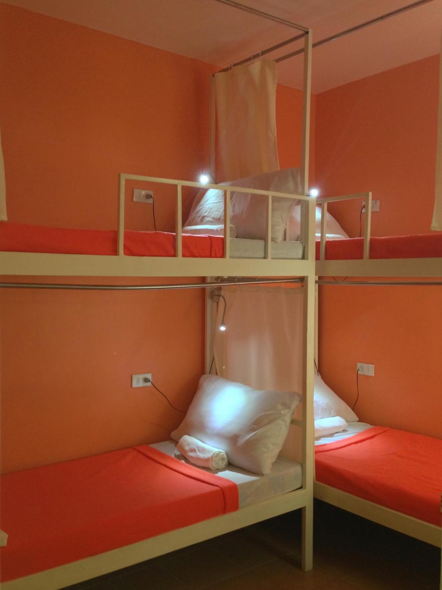 Mandaluyong Crossroads Hostel Manila חדר תמונה