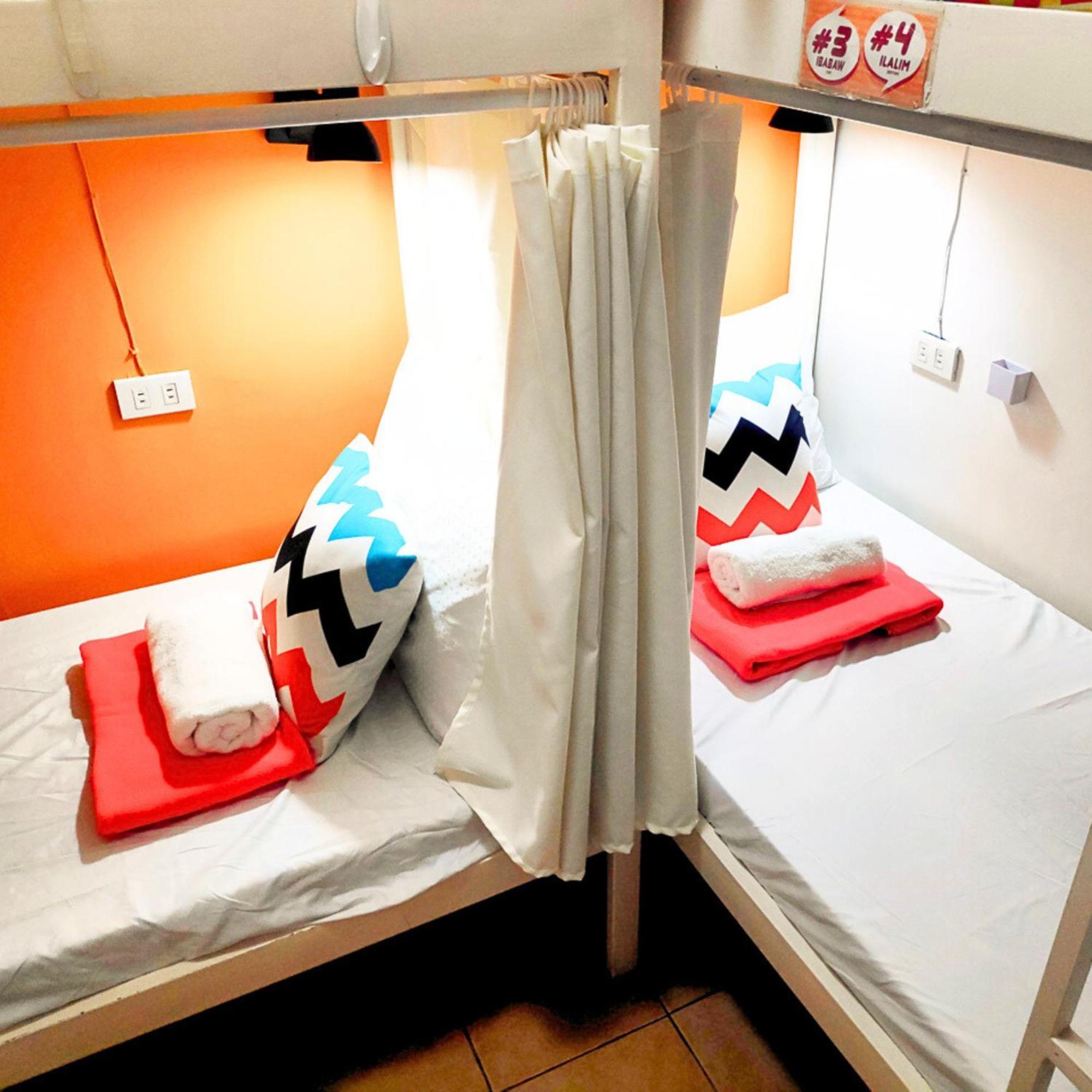 Mandaluyong Crossroads Hostel Manila מראה חיצוני תמונה