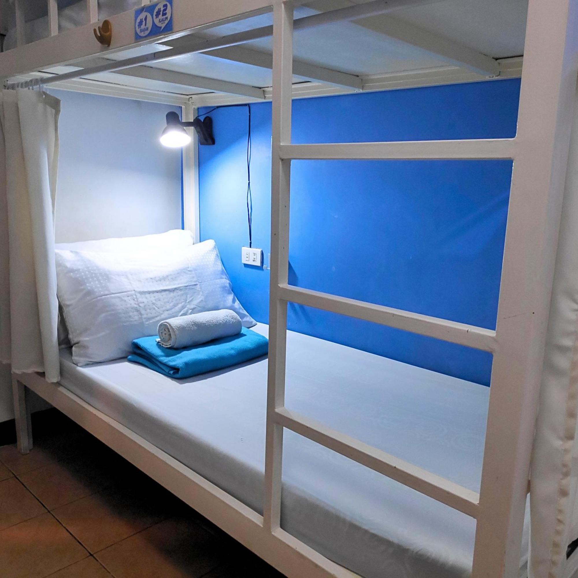 Mandaluyong Crossroads Hostel Manila מראה חיצוני תמונה