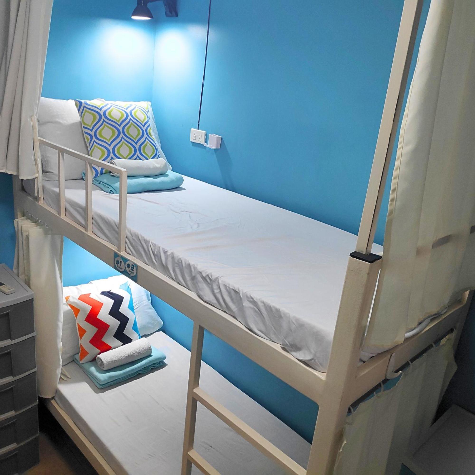 Mandaluyong Crossroads Hostel Manila מראה חיצוני תמונה